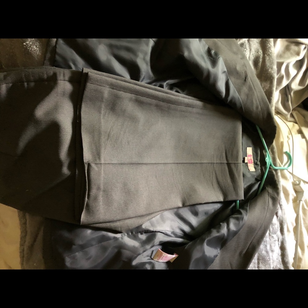 Full suit! - Picture 3 of 4